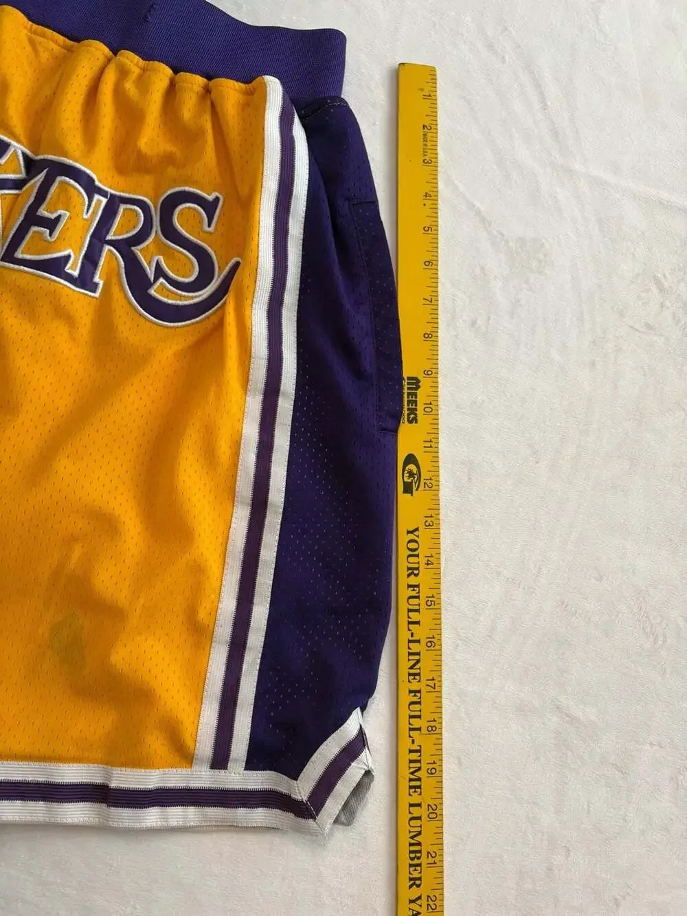 Just Don Los Angeles Lakers 1996-97 NBA Basketball Shorts READ